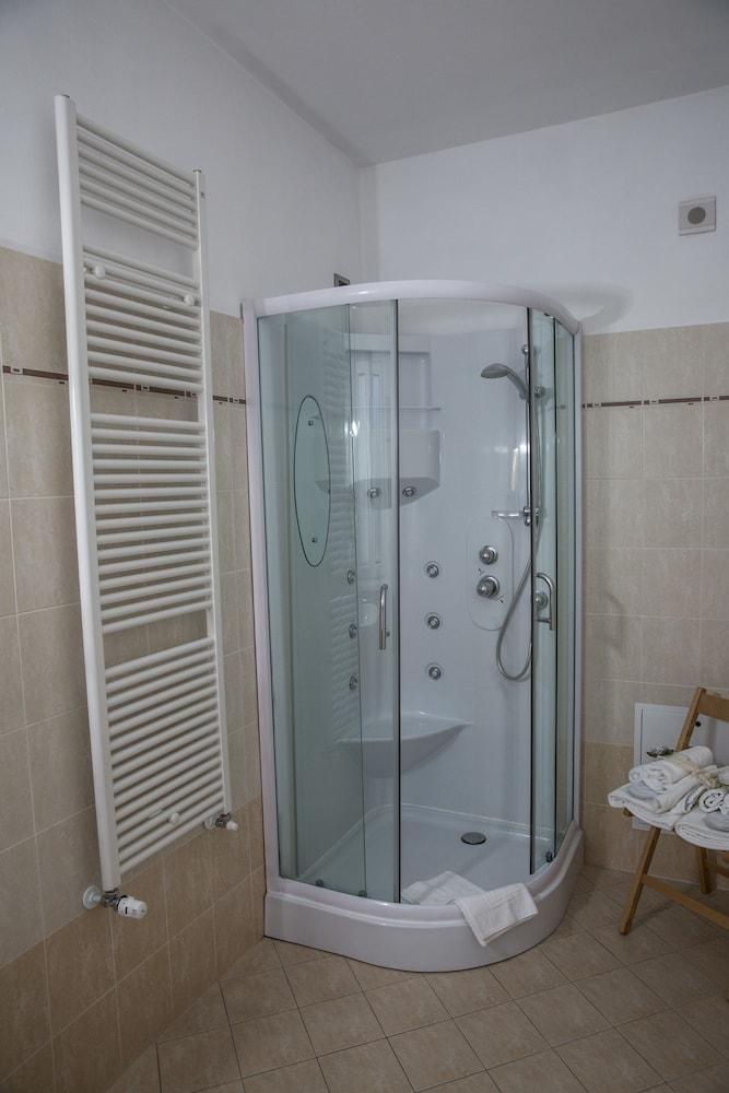 גראבדונה Hotel Lauro מראה חיצוני תמונה
